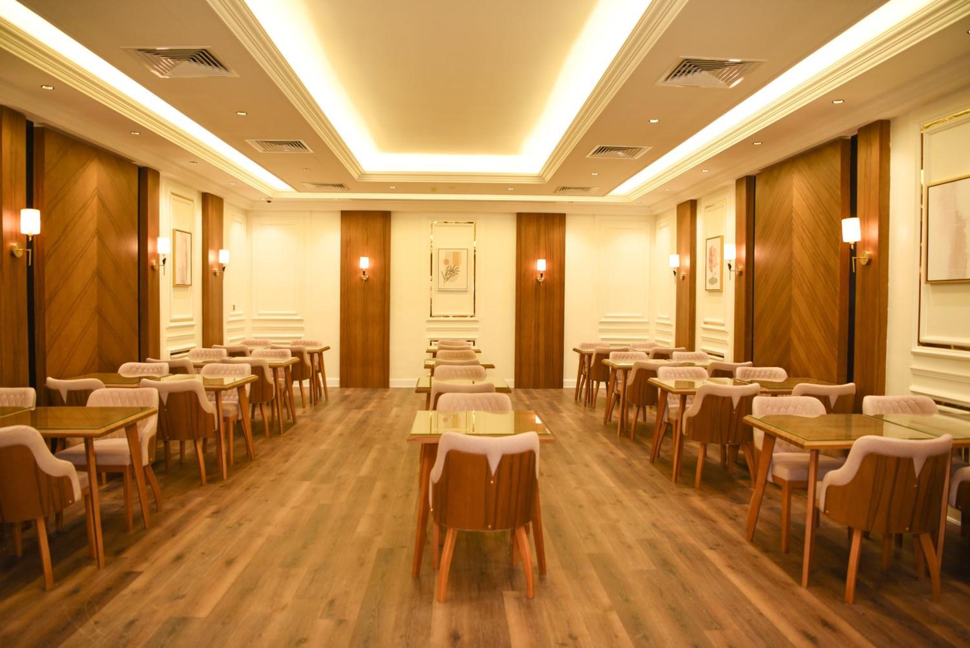 Hotel Rose Bark - روز بارك Ḩafar al Bāţin Esterno foto