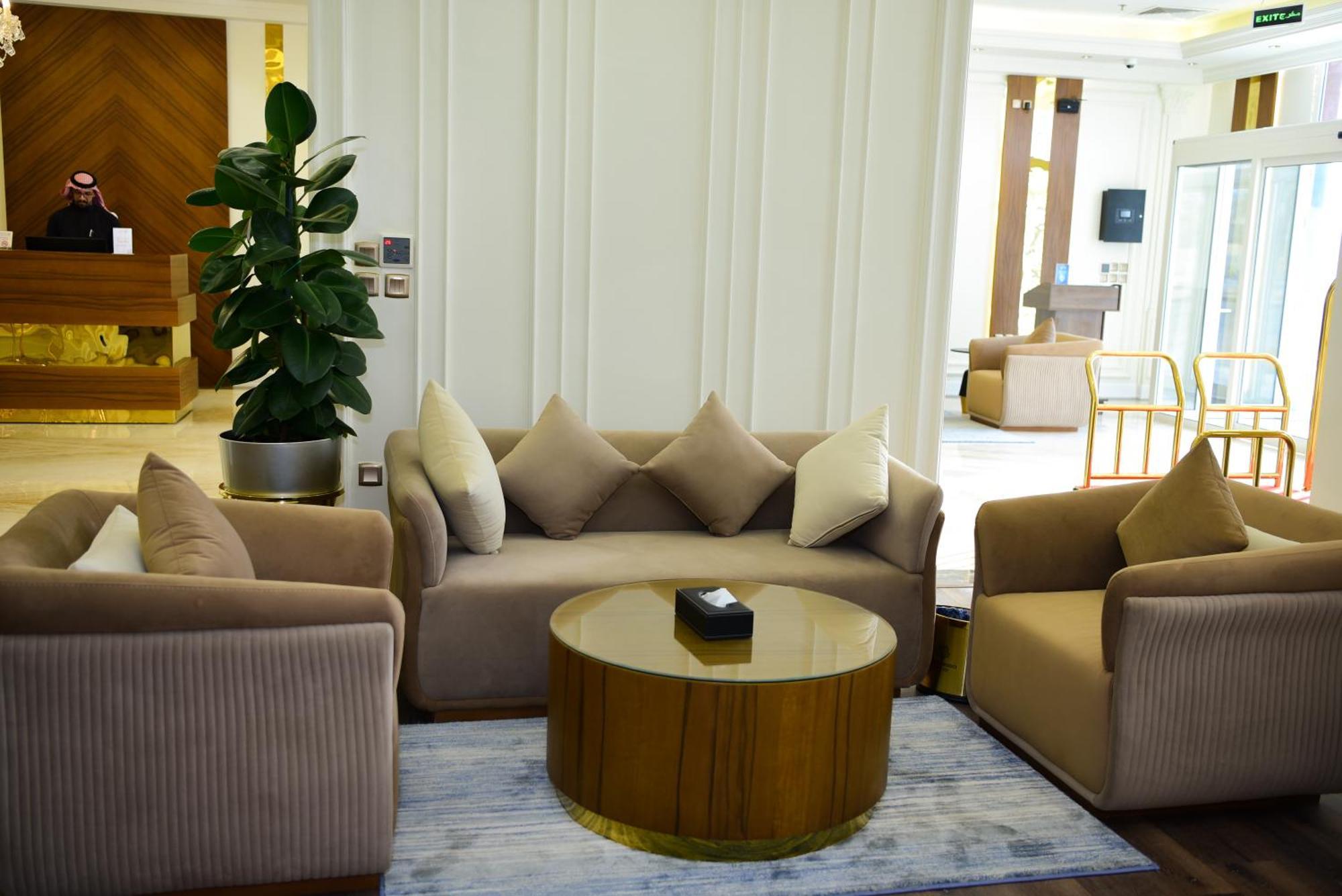 Hotel Rose Bark - روز بارك Ḩafar al Bāţin Esterno foto