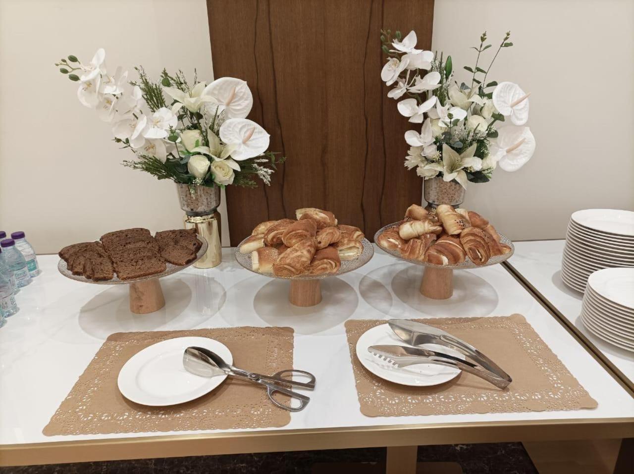 Hotel Rose Bark - روز بارك Ḩafar al Bāţin Esterno foto
